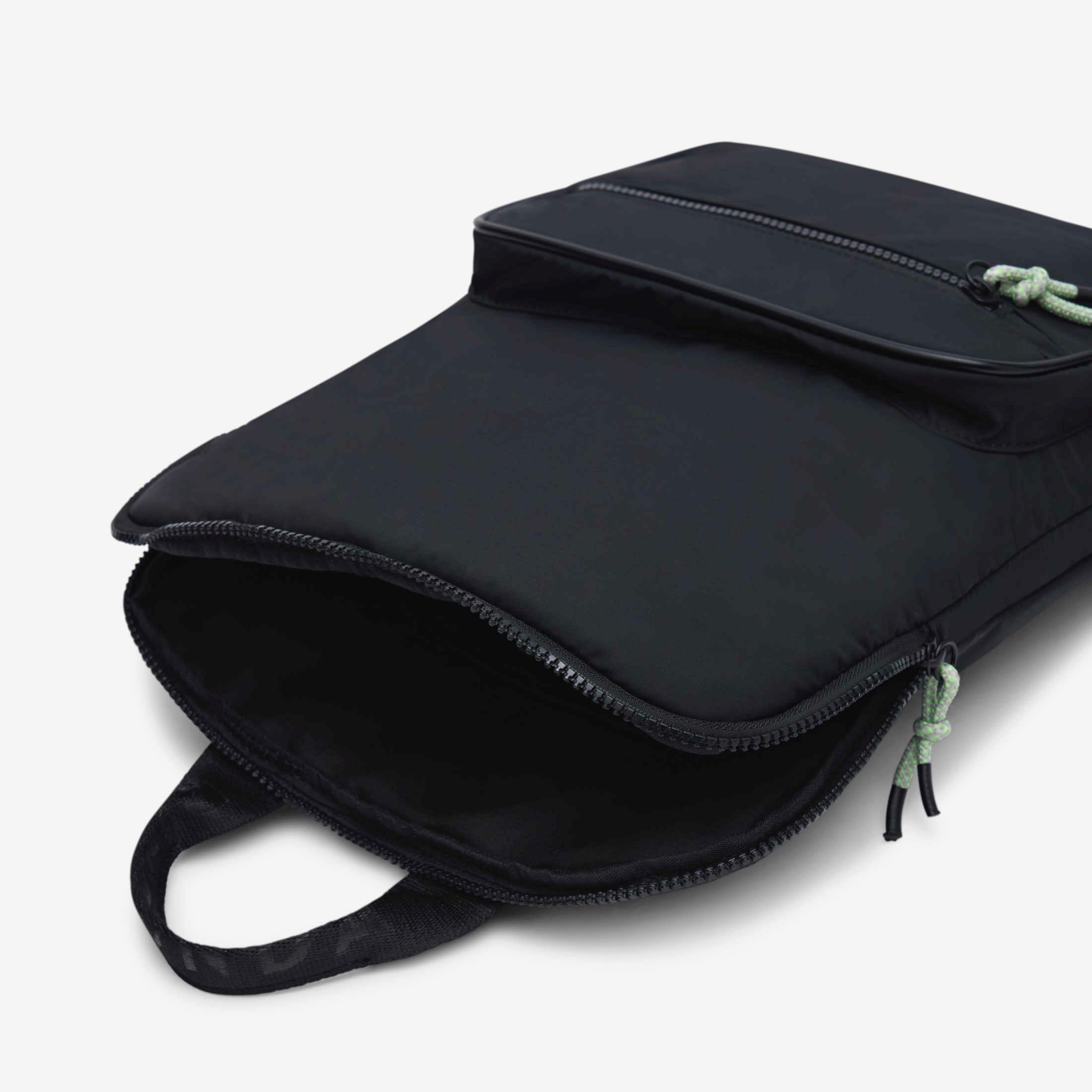 ENTU LAPTOP BACKPACK